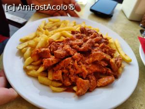 [P09] Restaurant Matroz; „friptură mică de Gyor” (de porc) » foto by crismis
 - 
<span class="allrVoted glyphicon glyphicon-heart hidden" id="av1400932"></span>
<a class="m-l-10 hidden" id="sv1400932" onclick="voting_Foto_DelVot(,1400932,28339)" role="button">șterge vot <span class="glyphicon glyphicon-remove"></span></a>
<a id="v91400932" class=" c-red"  onclick="voting_Foto_SetVot(1400932)" role="button"><span class="glyphicon glyphicon-heart-empty"></span> <b>LIKE</b> = Votează poza</a> <img class="hidden"  id="f1400932W9" src="/imagini/loader.gif" border="0" /><span class="AjErrMes hidden" id="e1400932ErM"></span>