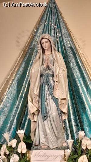 [P25] statuia Fecioarei Maria înconjurata de flori albe » foto by Yolanda
 - 
<span class="allrVoted glyphicon glyphicon-heart hidden" id="av1401479"></span>
<a class="m-l-10 hidden" id="sv1401479" onclick="voting_Foto_DelVot(,1401479,28342)" role="button">șterge vot <span class="glyphicon glyphicon-remove"></span></a>
<a id="v91401479" class=" c-red"  onclick="voting_Foto_SetVot(1401479)" role="button"><span class="glyphicon glyphicon-heart-empty"></span> <b>LIKE</b> = Votează poza</a> <img class="hidden"  id="f1401479W9" src="/imagini/loader.gif" border="0" /><span class="AjErrMes hidden" id="e1401479ErM"></span>
