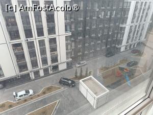 [P30] Chișinău, Calea Ieșilor 6B, Complexul Rezidențial „Artima”, Curtea, Mașina noastră cea albă se pregătește de plecare spre Ucraina... » foto by mprofeanu
 - 
<span class="allrVoted glyphicon glyphicon-heart hidden" id="av1479061"></span>
<a class="m-l-10 hidden" id="sv1479061" onclick="voting_Foto_DelVot(,1479061,28351)" role="button">șterge vot <span class="glyphicon glyphicon-remove"></span></a>
<a id="v91479061" class=" c-red"  onclick="voting_Foto_SetVot(1479061)" role="button"><span class="glyphicon glyphicon-heart-empty"></span> <b>LIKE</b> = Votează poza</a> <img class="hidden"  id="f1479061W9" src="/imagini/loader.gif" border="0" /><span class="AjErrMes hidden" id="e1479061ErM"></span>