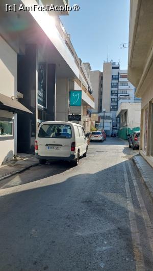 [P02] Intrarea la Tiffany, pe strada Dimostheni Mitsi » foto by Carmen Ion
 - 
<span class="allrVoted glyphicon glyphicon-heart hidden" id="av1404857"></span>
<a class="m-l-10 hidden" id="sv1404857" onclick="voting_Foto_DelVot(,1404857,28374)" role="button">șterge vot <span class="glyphicon glyphicon-remove"></span></a>
<a id="v91404857" class=" c-red"  onclick="voting_Foto_SetVot(1404857)" role="button"><span class="glyphicon glyphicon-heart-empty"></span> <b>LIKE</b> = Votează poza</a> <img class="hidden"  id="f1404857W9" src="/imagini/loader.gif" border="0" /><span class="AjErrMes hidden" id="e1404857ErM"></span>
