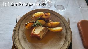 [P19] Maialino cu cartofi la cuptor » foto by k-lator
 - 
<span class="allrVoted glyphicon glyphicon-heart hidden" id="av1406051"></span>
<a class="m-l-10 hidden" id="sv1406051" onclick="voting_Foto_DelVot(,1406051,28380)" role="button">șterge vot <span class="glyphicon glyphicon-remove"></span></a>
<a id="v91406051" class=" c-red"  onclick="voting_Foto_SetVot(1406051)" role="button"><span class="glyphicon glyphicon-heart-empty"></span> <b>LIKE</b> = Votează poza</a> <img class="hidden"  id="f1406051W9" src="/imagini/loader.gif" border="0" /><span class="AjErrMes hidden" id="e1406051ErM"></span>