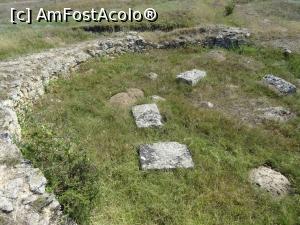 [P18] Turnul circular de colț - Cetatea Ulmetum.  » foto by tata123 🔱
 - 
<span class="allrVoted glyphicon glyphicon-heart hidden" id="av1020448"></span>
<a class="m-l-10 hidden" id="sv1020448" onclick="voting_Foto_DelVot(,1020448,28408)" role="button">șterge vot <span class="glyphicon glyphicon-remove"></span></a>
<a id="v91020448" class=" c-red"  onclick="voting_Foto_SetVot(1020448)" role="button"><span class="glyphicon glyphicon-heart-empty"></span> <b>LIKE</b> = Votează poza</a> <img class="hidden"  id="f1020448W9" src="/imagini/loader.gif" border="0" /><span class="AjErrMes hidden" id="e1020448ErM"></span>