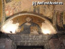 [P11] Iisus Pantocrator, deasupra usii care face legatura dintre Pridvor si Pronaos. In coltul din stanga se poate observa '8. Minunea din Cana Galileii.' Sase vase sunt umplute cu apa, care va fi transformata in vin. Pridvor. » foto by TraianS
 - 
<span class="allrVoted glyphicon glyphicon-heart hidden" id="av323573"></span>
<a class="m-l-10 hidden" id="sv323573" onclick="voting_Foto_DelVot(,323573,28421)" role="button">șterge vot <span class="glyphicon glyphicon-remove"></span></a>
<a id="v9323573" class=" c-red"  onclick="voting_Foto_SetVot(323573)" role="button"><span class="glyphicon glyphicon-heart-empty"></span> <b>LIKE</b> = Votează poza</a> <img class="hidden"  id="f323573W9" src="/imagini/loader.gif" border="0" /><span class="AjErrMes hidden" id="e323573ErM"></span>
