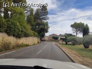 [P02] Lourmarin ne întâmpină cu indicatorul pus invers :) » foto by crismis
 - 
<span class="allrVoted glyphicon glyphicon-heart hidden" id="av1527412"></span>
<a class="m-l-10 hidden" id="sv1527412" onclick="voting_Foto_DelVot(,1527412,28549)" role="button">șterge vot <span class="glyphicon glyphicon-remove"></span></a>
<a id="v91527412" class=" c-red"  onclick="voting_Foto_SetVot(1527412)" role="button"><span class="glyphicon glyphicon-heart-empty"></span> <b>LIKE</b> = Votează poza</a> <img class="hidden"  id="f1527412W9" src="/imagini/loader.gif" border="0" /><span class="AjErrMes hidden" id="e1527412ErM"></span>