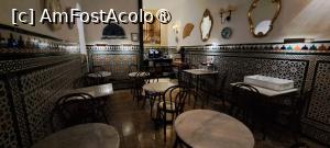 [P53] Sala de cafenea » foto by irinad
 - 
<span class="allrVoted glyphicon glyphicon-heart hidden" id="av1436848"></span>
<a class="m-l-10 hidden" id="sv1436848" onclick="voting_Foto_DelVot(,1436848,28631)" role="button">șterge vot <span class="glyphicon glyphicon-remove"></span></a>
<a id="v91436848" class=" c-red"  onclick="voting_Foto_SetVot(1436848)" role="button"><span class="glyphicon glyphicon-heart-empty"></span> <b>LIKE</b> = Votează poza</a> <img class="hidden"  id="f1436848W9" src="/imagini/loader.gif" border="0" /><span class="AjErrMes hidden" id="e1436848ErM"></span>