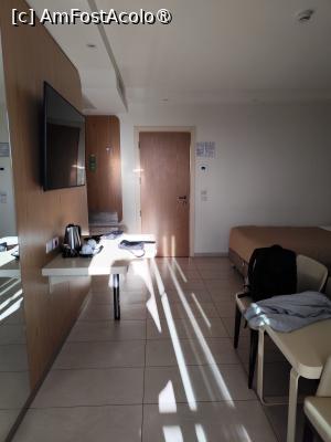 [P12] Vedere  spre usa de la intrare » foto by ilee
 - 
<span class="allrVoted glyphicon glyphicon-heart hidden" id="av1506639"></span>
<a class="m-l-10 hidden" id="sv1506639" onclick="voting_Foto_DelVot(,1506639,29003)" role="button">șterge vot <span class="glyphicon glyphicon-remove"></span></a>
<a id="v91506639" class=" c-red"  onclick="voting_Foto_SetVot(1506639)" role="button"><span class="glyphicon glyphicon-heart-empty"></span> <b>LIKE</b> = Votează poza</a> <img class="hidden"  id="f1506639W9" src="/imagini/loader.gif" border="0" /><span class="AjErrMes hidden" id="e1506639ErM"></span>