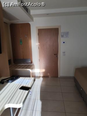 [P04] Vedere  spre usa de la intrare » foto by ilee
 - 
<span class="allrVoted glyphicon glyphicon-heart hidden" id="av1506631"></span>
<a class="m-l-10 hidden" id="sv1506631" onclick="voting_Foto_DelVot(,1506631,29003)" role="button">șterge vot <span class="glyphicon glyphicon-remove"></span></a>
<a id="v91506631" class=" c-red"  onclick="voting_Foto_SetVot(1506631)" role="button"><span class="glyphicon glyphicon-heart-empty"></span> <b>LIKE</b> = Votează poza</a> <img class="hidden"  id="f1506631W9" src="/imagini/loader.gif" border="0" /><span class="AjErrMes hidden" id="e1506631ErM"></span>