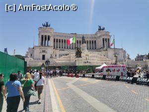 [P06] Monumentul Vittorio Emanuele II » foto by dorgo
 - 
<span class="allrVoted glyphicon glyphicon-heart hidden" id="av1503671"></span>
<a class="m-l-10 hidden" id="sv1503671" onclick="voting_Foto_DelVot(,1503671,29017)" role="button">șterge vot <span class="glyphicon glyphicon-remove"></span></a>
<a id="v91503671" class=" c-red"  onclick="voting_Foto_SetVot(1503671)" role="button"><span class="glyphicon glyphicon-heart-empty"></span> <b>LIKE</b> = Votează poza</a> <img class="hidden"  id="f1503671W9" src="/imagini/loader.gif" border="0" /><span class="AjErrMes hidden" id="e1503671ErM"></span>