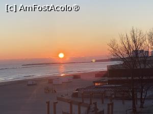 [P71] Răsăritul » foto by nicole33
 - 
<span class="allrVoted glyphicon glyphicon-heart hidden" id="av1513686"></span>
<a class="m-l-10 hidden" id="sv1513686" onclick="voting_Foto_DelVot(,1513686,29052)" role="button">șterge vot <span class="glyphicon glyphicon-remove"></span></a>
<a id="v91513686" class=" c-red"  onclick="voting_Foto_SetVot(1513686)" role="button"><span class="glyphicon glyphicon-heart-empty"></span> <b>LIKE</b> = Votează poza</a> <img class="hidden"  id="f1513686W9" src="/imagini/loader.gif" border="0" /><span class="AjErrMes hidden" id="e1513686ErM"></span>