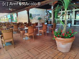 [P30] O parte din terasa restaurantului Private Lodge » foto by crismis
 - 
<span class="allrVoted glyphicon glyphicon-heart hidden" id="av1499725"></span>
<a class="m-l-10 hidden" id="sv1499725" onclick="voting_Foto_DelVot(,1499725,29133)" role="button">șterge vot <span class="glyphicon glyphicon-remove"></span></a>
<a id="v91499725" class=" c-red"  onclick="voting_Foto_SetVot(1499725)" role="button"><span class="glyphicon glyphicon-heart-empty"></span> <b>LIKE</b> = Votează poza</a> <img class="hidden"  id="f1499725W9" src="/imagini/loader.gif" border="0" /><span class="AjErrMes hidden" id="e1499725ErM"></span>