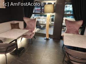 [P10] B The Hotel - mesel din bar » foto by creivean
 - 
<span class="allrVoted glyphicon glyphicon-heart hidden" id="av1504715"></span>
<a class="m-l-10 hidden" id="sv1504715" onclick="voting_Foto_DelVot(,1504715,29167)" role="button">șterge vot <span class="glyphicon glyphicon-remove"></span></a>
<a id="v91504715" class=" c-red"  onclick="voting_Foto_SetVot(1504715)" role="button"><span class="glyphicon glyphicon-heart-empty"></span> <b>LIKE</b> = Votează poza</a> <img class="hidden"  id="f1504715W9" src="/imagini/loader.gif" border="0" /><span class="AjErrMes hidden" id="e1504715ErM"></span>