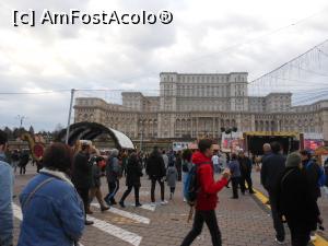 [P03] București - T&acirc;rgul de Crăciun 2022. Cu mic, cu mare, la t&acirc;rg! » foto by iulianic
 - 
<span class="allrVoted glyphicon glyphicon-heart hidden" id="av1341627"></span>
<a class="m-l-10 hidden" id="sv1341627" onclick="voting_Foto_DelVot(,1341627,29197)" role="button">șterge vot <span class="glyphicon glyphicon-remove"></span></a>
<a id="v91341627" class=" c-red"  onclick="voting_Foto_SetVot(1341627)" role="button"><span class="glyphicon glyphicon-heart-empty"></span> <b>LIKE</b> = Votează poza</a> <img class="hidden"  id="f1341627W9" src="/imagini/loader.gif" border="0" /><span class="AjErrMes hidden" id="e1341627ErM"></span>