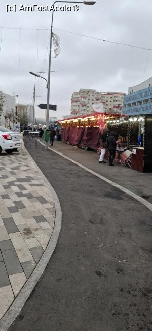 [P23] București - Târgul de Crăciun Berceni. Oferte. » foto by iulianic
 - 
<span class="allrVoted glyphicon glyphicon-heart hidden" id="av1459579"></span>
<a class="m-l-10 hidden" id="sv1459579" onclick="voting_Foto_DelVot(,1459579,29197)" role="button">șterge vot <span class="glyphicon glyphicon-remove"></span></a>
<a id="v91459579" class=" c-red"  onclick="voting_Foto_SetVot(1459579)" role="button"><span class="glyphicon glyphicon-heart-empty"></span> <b>LIKE</b> = Votează poza</a> <img class="hidden"  id="f1459579W9" src="/imagini/loader.gif" border="0" /><span class="AjErrMes hidden" id="e1459579ErM"></span>