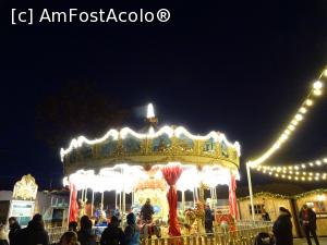 [P13] Caruselul copilăriei - seara luminat feeric.  » foto by tata123 🔱
 - 
<span class="allrVoted glyphicon glyphicon-heart hidden" id="av1133754"></span>
<a class="m-l-10 hidden" id="sv1133754" onclick="voting_Foto_DelVot(,1133754,29197)" role="button">șterge vot <span class="glyphicon glyphicon-remove"></span></a>
<a id="v91133754" class=" c-red"  onclick="voting_Foto_SetVot(1133754)" role="button"><span class="glyphicon glyphicon-heart-empty"></span> <b>LIKE</b> = Votează poza</a> <img class="hidden"  id="f1133754W9" src="/imagini/loader.gif" border="0" /><span class="AjErrMes hidden" id="e1133754ErM"></span>