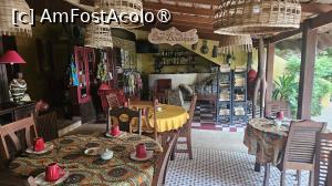 [P19] la restaurant » foto by robert
 - 
<span class="allrVoted glyphicon glyphicon-heart hidden" id="av1510157"></span>
<a class="m-l-10 hidden" id="sv1510157" onclick="voting_Foto_DelVot(,1510157,29198)" role="button">șterge vot <span class="glyphicon glyphicon-remove"></span></a>
<a id="v91510157" class=" c-red"  onclick="voting_Foto_SetVot(1510157)" role="button"><span class="glyphicon glyphicon-heart-empty"></span> <b>LIKE</b> = Votează poza</a> <img class="hidden"  id="f1510157W9" src="/imagini/loader.gif" border="0" /><span class="AjErrMes hidden" id="e1510157ErM"></span>