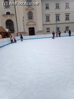 [P20] Patinoarul din târgul de Crăciun » foto by nelu73
 - 
<span class="allrVoted glyphicon glyphicon-heart hidden" id="av1341251"></span>
<a class="m-l-10 hidden" id="sv1341251" onclick="voting_Foto_DelVot(,1341251,29199)" role="button">șterge vot <span class="glyphicon glyphicon-remove"></span></a>
<a id="v91341251" class=" c-red"  onclick="voting_Foto_SetVot(1341251)" role="button"><span class="glyphicon glyphicon-heart-empty"></span> <b>LIKE</b> = Votează poza</a> <img class="hidden"  id="f1341251W9" src="/imagini/loader.gif" border="0" /><span class="AjErrMes hidden" id="e1341251ErM"></span>