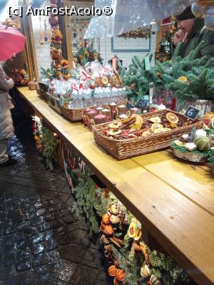 [P40] Ornamente la târgul de Crăciun » foto by nelu73
 - 
<span class="allrVoted glyphicon glyphicon-heart hidden" id="av1341583"></span>
<a class="m-l-10 hidden" id="sv1341583" onclick="voting_Foto_DelVot(,1341583,29199)" role="button">șterge vot <span class="glyphicon glyphicon-remove"></span></a>
<a id="v91341583" class=" c-red"  onclick="voting_Foto_SetVot(1341583)" role="button"><span class="glyphicon glyphicon-heart-empty"></span> <b>LIKE</b> = Votează poza</a> <img class="hidden"  id="f1341583W9" src="/imagini/loader.gif" border="0" /><span class="AjErrMes hidden" id="e1341583ErM"></span>