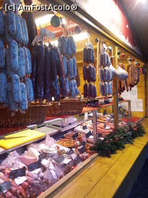 [P55] Mezeluri la târgul de Crăciun » foto by nelu73
 - 
<span class="allrVoted glyphicon glyphicon-heart hidden" id="av1341598"></span>
<a class="m-l-10 hidden" id="sv1341598" onclick="voting_Foto_DelVot(,1341598,29199)" role="button">șterge vot <span class="glyphicon glyphicon-remove"></span></a>
<a id="v91341598" class=" c-red"  onclick="voting_Foto_SetVot(1341598)" role="button"><span class="glyphicon glyphicon-heart-empty"></span> <b>LIKE</b> = Votează poza</a> <img class="hidden"  id="f1341598W9" src="/imagini/loader.gif" border="0" /><span class="AjErrMes hidden" id="e1341598ErM"></span>