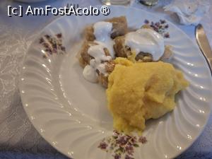 [P34] Pensiunea Cristina - cina » foto by Carmen Ion
 - 
<span class="allrVoted glyphicon glyphicon-heart hidden" id="av1510281"></span>
<a class="m-l-10 hidden" id="sv1510281" onclick="voting_Foto_DelVot(,1510281,29200)" role="button">șterge vot <span class="glyphicon glyphicon-remove"></span></a>
<a id="v91510281" class=" c-red"  onclick="voting_Foto_SetVot(1510281)" role="button"><span class="glyphicon glyphicon-heart-empty"></span> <b>LIKE</b> = Votează poza</a> <img class="hidden"  id="f1510281W9" src="/imagini/loader.gif" border="0" /><span class="AjErrMes hidden" id="e1510281ErM"></span>