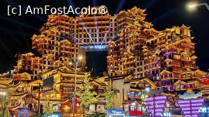 [P07] 72 Strange Buildings din Zhangjiajie » foto by elenaadina
 - 
<span class="allrVoted glyphicon glyphicon-heart hidden" id="av1510289"></span>
<a class="m-l-10 hidden" id="sv1510289" onclick="voting_Foto_DelVot(,1510289,29201)" role="button">șterge vot <span class="glyphicon glyphicon-remove"></span></a>
<a id="v91510289" class=" c-red"  onclick="voting_Foto_SetVot(1510289)" role="button"><span class="glyphicon glyphicon-heart-empty"></span> <b>LIKE</b> = Votează poza</a> <img class="hidden"  id="f1510289W9" src="/imagini/loader.gif" border="0" /><span class="AjErrMes hidden" id="e1510289ErM"></span>