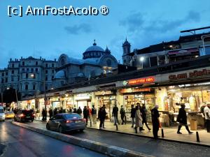 [P69] Piața Taksim » foto by adso
 - 
<span class="allrVoted glyphicon glyphicon-heart hidden" id="av1512947"></span>
<a class="m-l-10 hidden" id="sv1512947" onclick="voting_Foto_DelVot(,1512947,29218)" role="button">șterge vot <span class="glyphicon glyphicon-remove"></span></a>
<a id="v91512947" class=" c-red"  onclick="voting_Foto_SetVot(1512947)" role="button"><span class="glyphicon glyphicon-heart-empty"></span> <b>LIKE</b> = Votează poza</a> <img class="hidden"  id="f1512947W9" src="/imagini/loader.gif" border="0" /><span class="AjErrMes hidden" id="e1512947ErM"></span>