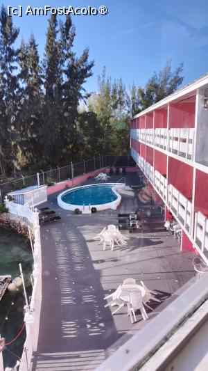 [P09] Vedere din restaurant spre terasa Bell Channel Inn, Lucaya, Freeport, Grand Bahama » foto by Cornel
 - 
<span class="allrVoted glyphicon glyphicon-heart hidden" id="av1515032"></span>
<a class="m-l-10 hidden" id="sv1515032" onclick="voting_Foto_DelVot(,1515032,29233)" role="button">șterge vot <span class="glyphicon glyphicon-remove"></span></a>
<a id="v91515032" class=" c-red"  onclick="voting_Foto_SetVot(1515032)" role="button"><span class="glyphicon glyphicon-heart-empty"></span> <b>LIKE</b> = Votează poza</a> <img class="hidden"  id="f1515032W9" src="/imagini/loader.gif" border="0" /><span class="AjErrMes hidden" id="e1515032ErM"></span>