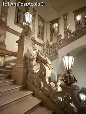 [P10] Scara monumentală » foto by adso
 - 
<span class="allrVoted glyphicon glyphicon-heart hidden" id="av1515340"></span>
<a class="m-l-10 hidden" id="sv1515340" onclick="voting_Foto_DelVot(,1515340,29235)" role="button">șterge vot <span class="glyphicon glyphicon-remove"></span></a>
<a id="v91515340" class=" c-red"  onclick="voting_Foto_SetVot(1515340)" role="button"><span class="glyphicon glyphicon-heart-empty"></span> <b>LIKE</b> = Votează poza</a> <img class="hidden"  id="f1515340W9" src="/imagini/loader.gif" border="0" /><span class="AjErrMes hidden" id="e1515340ErM"></span>