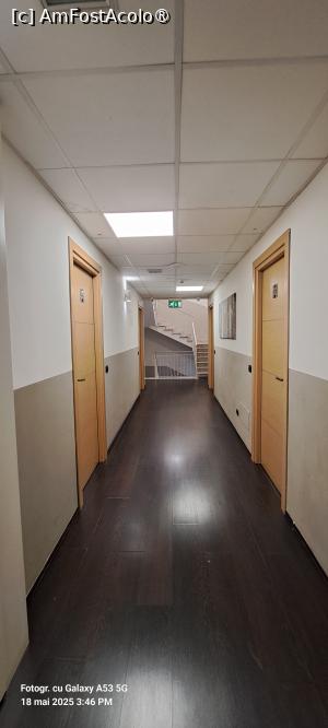 [P11] Hotel Sogni dʼOro Airport, palierul primului etaj » foto by irinad
 - 
<span class="allrVoted glyphicon glyphicon-heart hidden" id="av1524279"></span>
<a class="m-l-10 hidden" id="sv1524279" onclick="voting_Foto_DelVot(,1524279,29293)" role="button">șterge vot <span class="glyphicon glyphicon-remove"></span></a>
<a id="v91524279" class=" c-red"  onclick="voting_Foto_SetVot(1524279)" role="button"><span class="glyphicon glyphicon-heart-empty"></span> <b>LIKE</b> = Votează poza</a> <img class="hidden"  id="f1524279W9" src="/imagini/loader.gif" border="0" /><span class="AjErrMes hidden" id="e1524279ErM"></span>