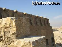 [P16] pe unul din ziduri se afla aceste sculpturi reprezentând capete de cobră, așa-numitele “uraei”, simbol al vieții noi și reînvierii, des întâlnite în Egipt » foto by nicoletass
 - 
<span class="allrVoted glyphicon glyphicon-heart hidden" id="av222257"></span>
<a class="m-l-10 hidden" id="sv222257" onclick="voting_Foto_DelVot(,222257,29302)" role="button">șterge vot <span class="glyphicon glyphicon-remove"></span></a>
<a id="v9222257" class=" c-red"  onclick="voting_Foto_SetVot(222257)" role="button"><span class="glyphicon glyphicon-heart-empty"></span> <b>LIKE</b> = Votează poza</a> <img class="hidden"  id="f222257W9" src="/imagini/loader.gif" border="0" /><span class="AjErrMes hidden" id="e222257ErM"></span>