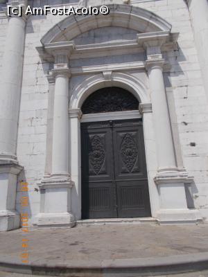 [P23] Ușile de lemn adus din Slovenia » foto by elviramvio
 - 
<span class="allrVoted glyphicon glyphicon-heart hidden" id="av861692"></span>
<a class="m-l-10 hidden" id="sv861692" onclick="voting_Foto_DelVot(,861692,29331)" role="button">șterge vot <span class="glyphicon glyphicon-remove"></span></a>
<a id="v9861692" class=" c-red"  onclick="voting_Foto_SetVot(861692)" role="button"><span class="glyphicon glyphicon-heart-empty"></span> <b>LIKE</b> = Votează poza</a> <img class="hidden"  id="f861692W9" src="/imagini/loader.gif" border="0" /><span class="AjErrMes hidden" id="e861692ErM"></span>