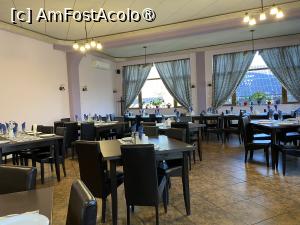 [P07] Restaurantul Pensiune Mărginimea Sibiului - interior restaurant » foto by nicole33
 - 
<span class="allrVoted glyphicon glyphicon-heart hidden" id="av1466298"></span>
<a class="m-l-10 hidden" id="sv1466298" onclick="voting_Foto_DelVot(,1466298,29384)" role="button">șterge vot <span class="glyphicon glyphicon-remove"></span></a>
<a id="v91466298" class=" c-red"  onclick="voting_Foto_SetVot(1466298)" role="button"><span class="glyphicon glyphicon-heart-empty"></span> <b>LIKE</b> = Votează poza</a> <img class="hidden"  id="f1466298W9" src="/imagini/loader.gif" border="0" /><span class="AjErrMes hidden" id="e1466298ErM"></span>