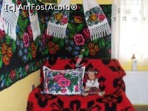 [P03 <small>[FOTO OFICIALĂ, DE PREZENTARE:] </small>]  -- <small>// FĂRĂ DESCRIERE</small>