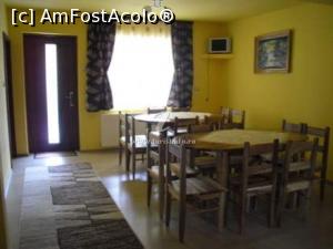 [P06 <small>[FOTO OFICIALĂ, DE PREZENTARE:] </small>]  -- <small>// FĂRĂ DESCRIERE</small>